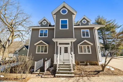 39 Spring St 1