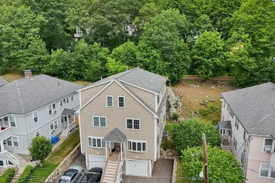 89 Overland Rd #1 1