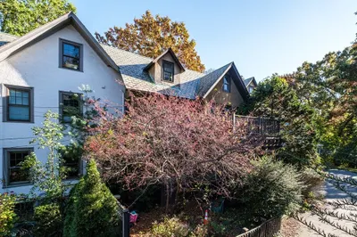 164 Tappan St