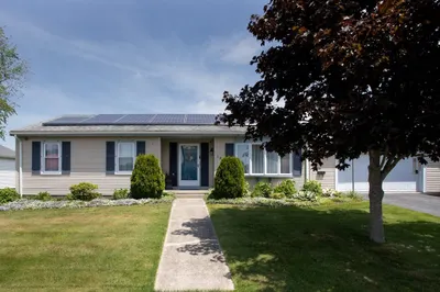 192 Calvin Ave