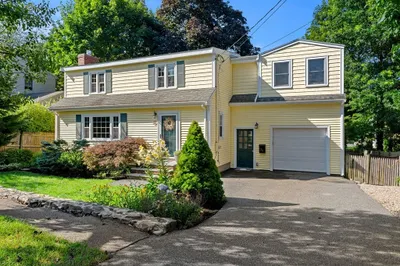 26 Beverly Ave 1