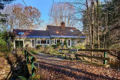 42 Cushman Rd 1