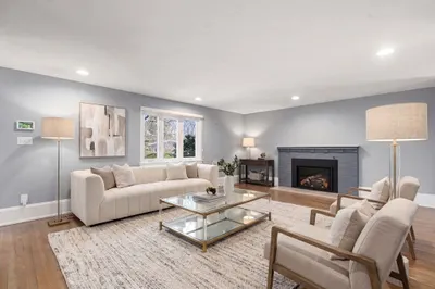 41 Juniper Ln