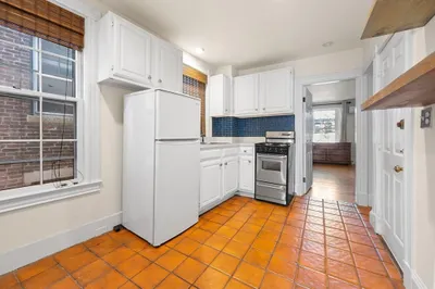 80 W Cedar St #3