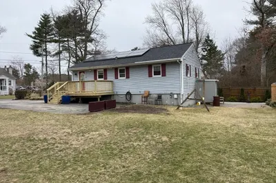 47 Summit Rd