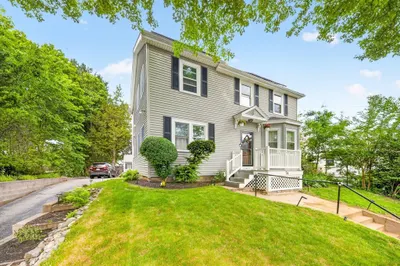 74 Rhinecliff St 1