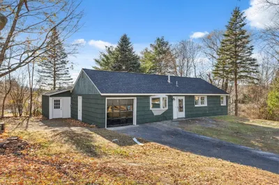 18 Beaumont Dr