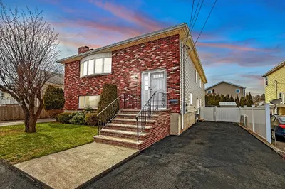 100 Pemberton St 1