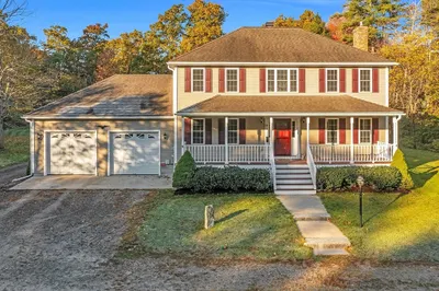 32 Simond Hill Rd