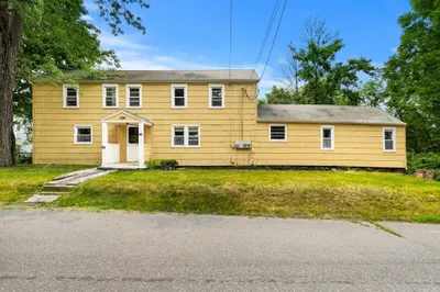 124 Hazen Rd 1
