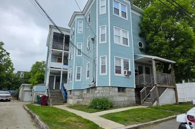 133 Mount Vernon St