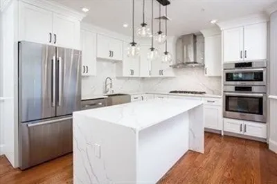 104 Walnut St #2