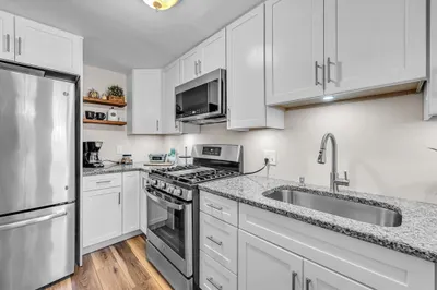 15 Manor Ct #15 1