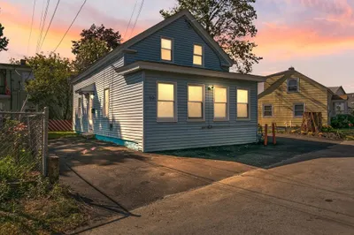 19 Front Street