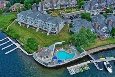 3 Eastern Point Dr #3 1