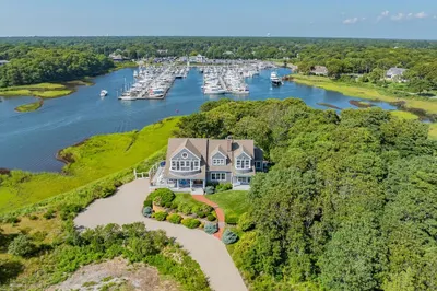 18 Saquatucket Point 1
