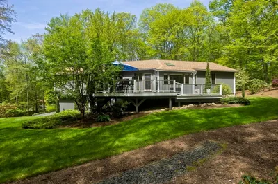 21 Birch Ln