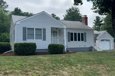 27 Young Ave 1