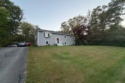 14 Brookwood Dr 1