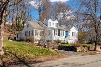 29 Simmons Rd