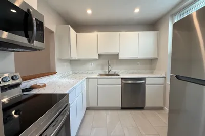 88 Gordon Street #304 1