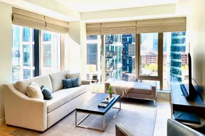 135 Seaport Blvd #1105