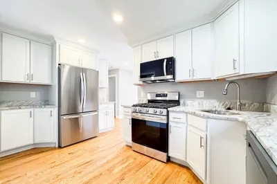 58 Chestnut St #1