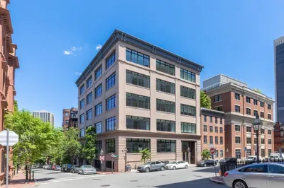 32 Derne St #2A