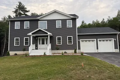 81 Park Dr 1
