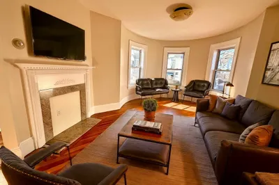 33 Montrose St #2