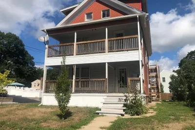 118 Longwood Ave #3 1