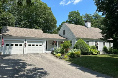 21 Plymouth River Rd