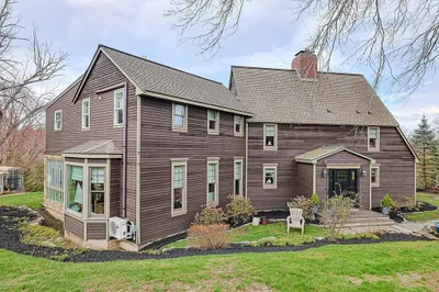 304 Center St 1