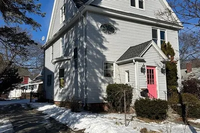 8 Ferdinand St