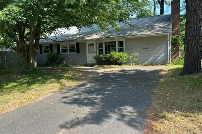 48 Emerald Rd