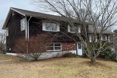 205 Williston Rd