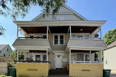 179 Bloomfield St 1