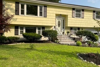 45 Yarmouth Rd 1