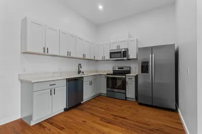 280 Essex Street #403