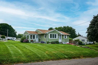 112 Beesley Ave