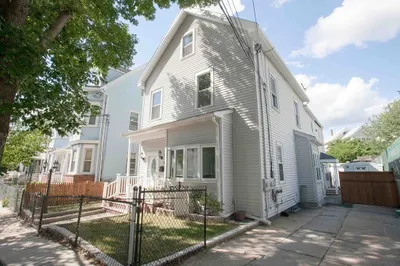 9 Concord Ave #1
