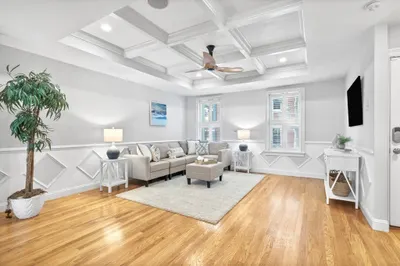 49 Baldwin St #1