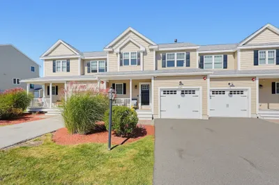 1216 Hazelwood Way 1