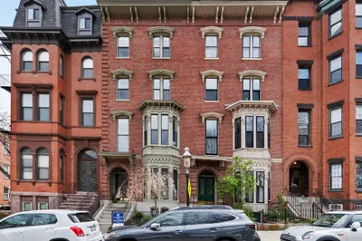 13 Monument Square #1