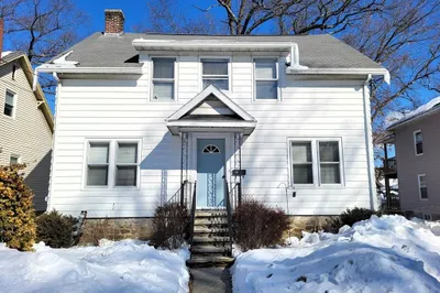 168 Dresser St