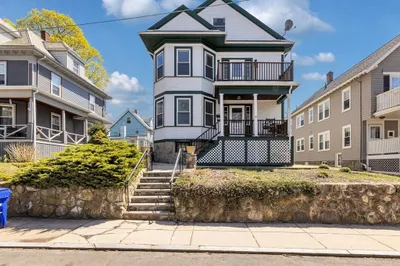 122 Aldrich St 1