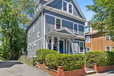 98 Hancock St #2