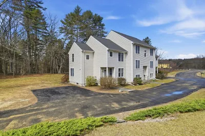 10 Meadowbrook Ct #10 1
