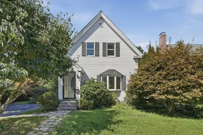 19 Forest Avenue 1