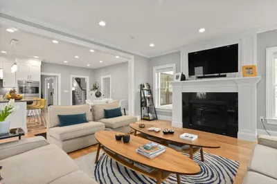 731 Beacon St #unit 1 1